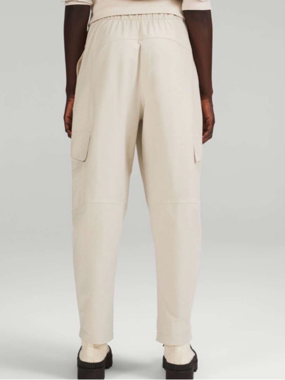 Lululemon Light Utilitech Cargo Pocket High-Rise Pant Natural Ivory size 28 - Picture 4 of 9